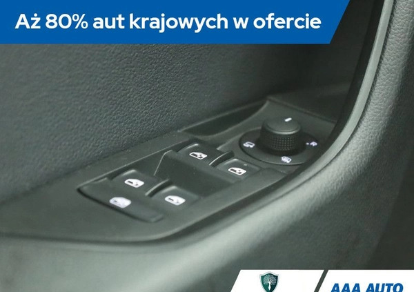 Skoda Superb cena 60000 przebieg: 182105, rok produkcji 2015 z Tarnobrzeg małe 277